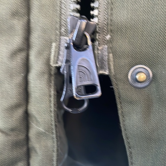 The North Face Green Parka With HyVent Protection Size XS - Picture 4 of 17